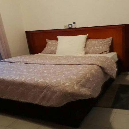 Le Buffle Noir Appart D'Hotes Douala Ngoại thất bức ảnh