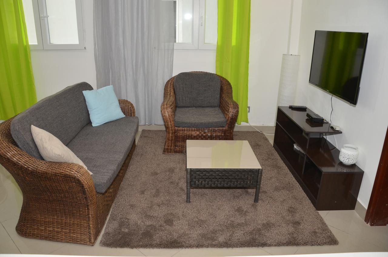 Le Buffle Noir Appart D'Hotes Douala Ngoại thất bức ảnh