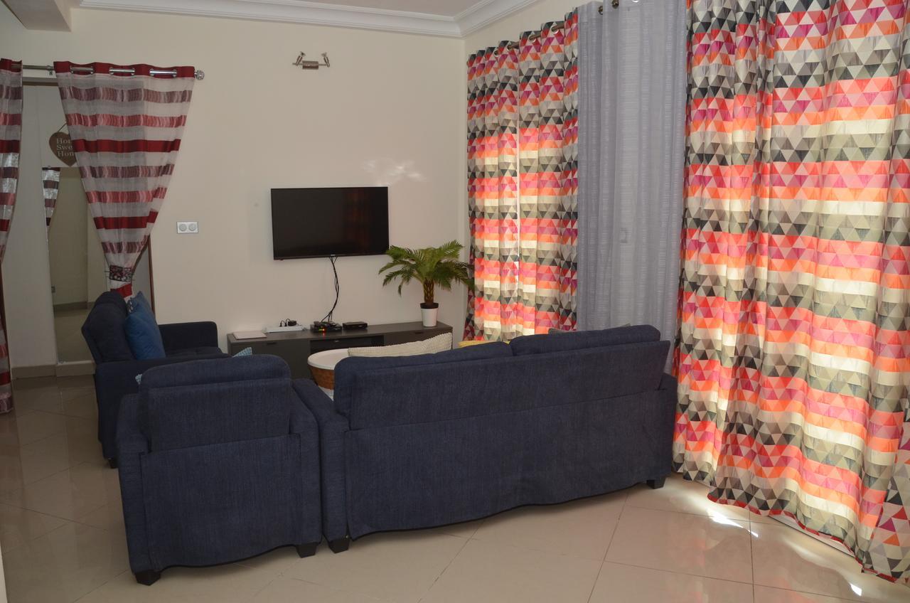 Le Buffle Noir Appart D'Hotes Douala Ngoại thất bức ảnh