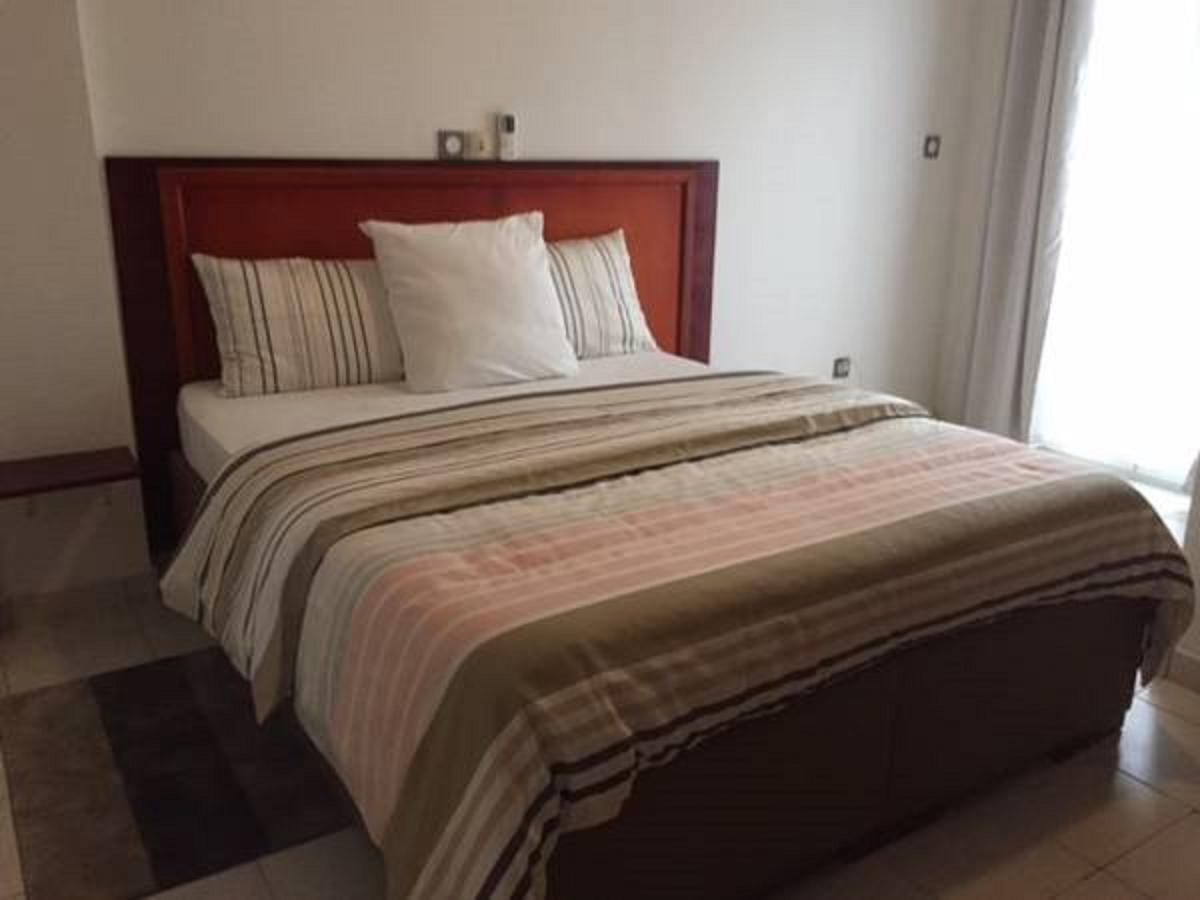 Le Buffle Noir Appart D'Hotes Douala Ngoại thất bức ảnh